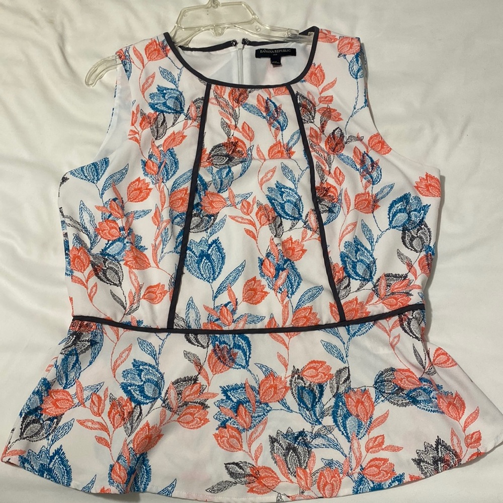 Beautiful blouse Banana Republic